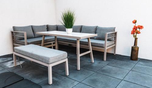 Bungalow with Patio