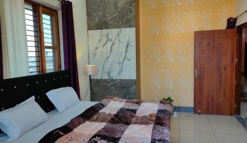 Superior Family Room