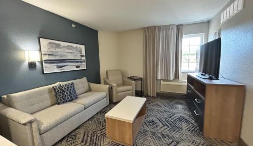 One-Bedroom King Suite