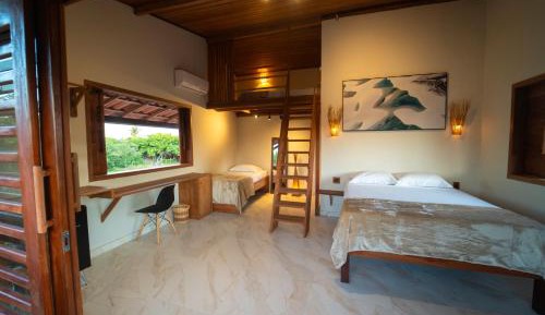 Quadruple Room with Private Bathroom