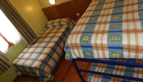 Economy Triple Room