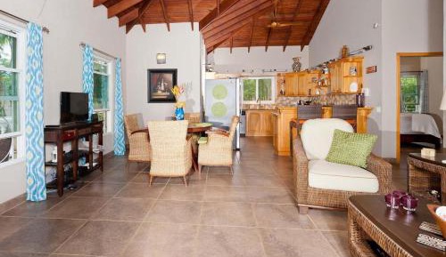 Three-Bedroom Holiday Home 