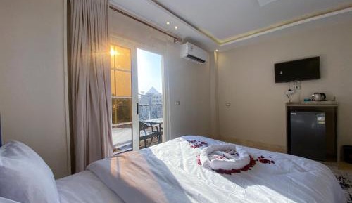 King Room with Mountain View
