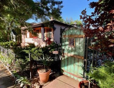 Two-Bedroom Deluxe Apartment
