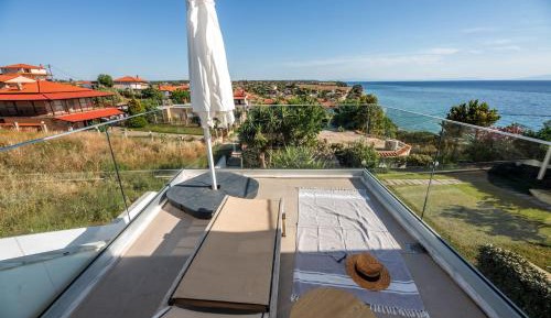 Two-Bedroom Suite with Private Jacuzzi (2)
