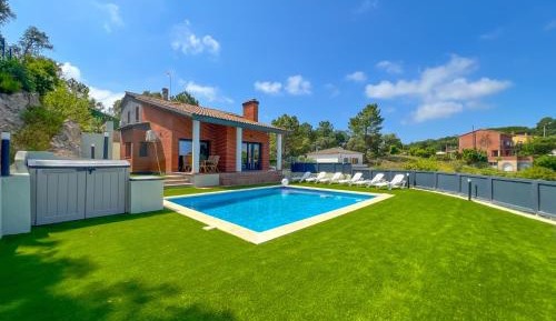 Villa with Private Pool