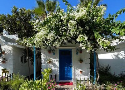 Bungalow (2 Adults)