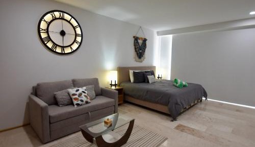 King Studio with Sofa Bed