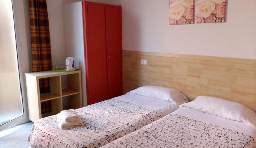 Double or Twin Room with Private Bathroom