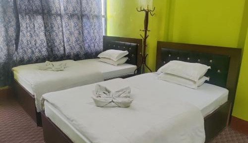 Room #1250462204