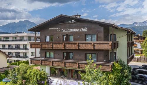 Apartment with Mountain View
