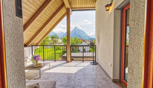 Three-Bedroom Apartment with Mountain View