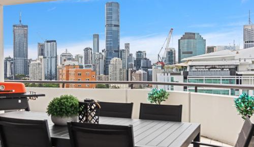 Three-Bedroom Premium Apartment with Balcony