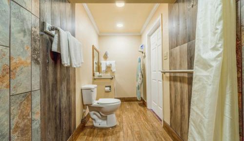 2 Full Beds Accessible Non - Smoking