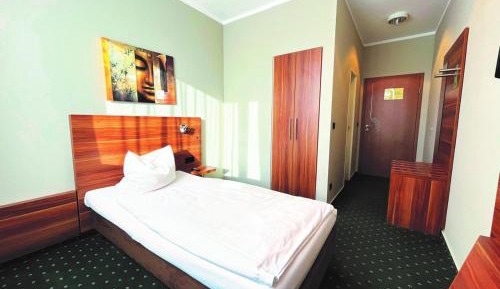 Standard Single Room