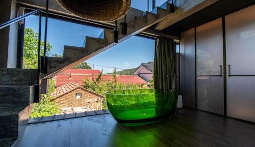 Villa with Garden View