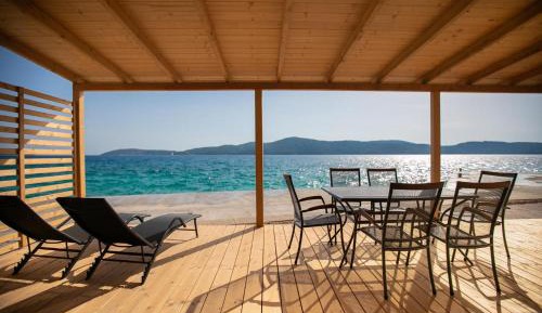 Deluxe Mobile Home with Sea View