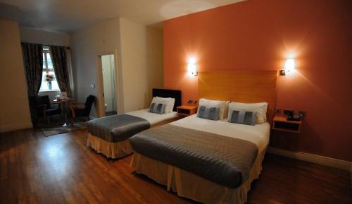 Basic Triple Room