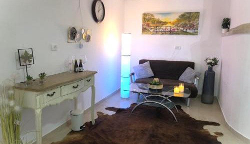 One-Bedroom Apartment - Sea Side