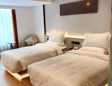 Double or Twin Room with Garden View
