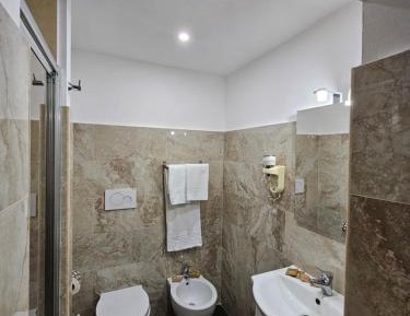 Duplex Quadruple Room
