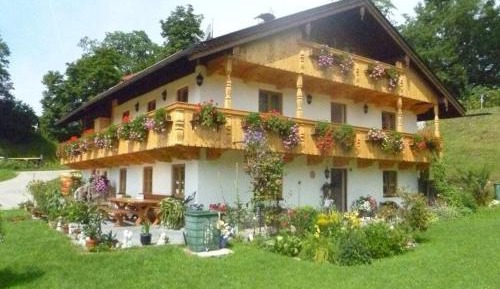 Three-Bedroom Holiday Home 