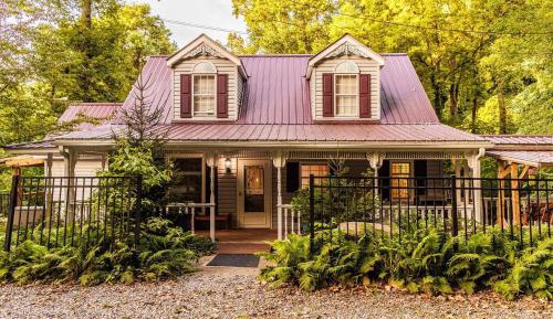 Four-Bedroom Holiday Home