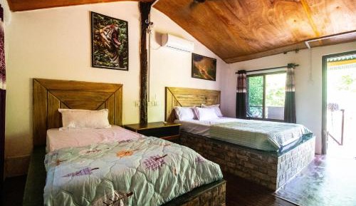Deluxe Queen Suite
