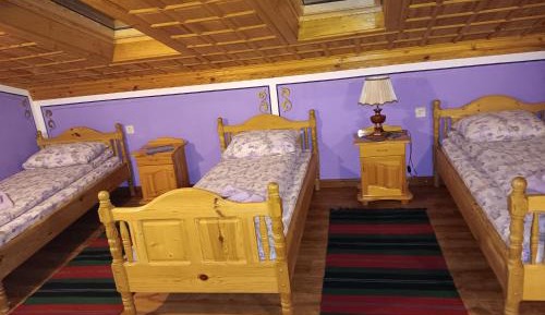 Economy Triple Room