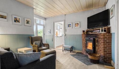 Four-Bedroom Holiday Home