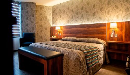 Master Suite with Spa Bath