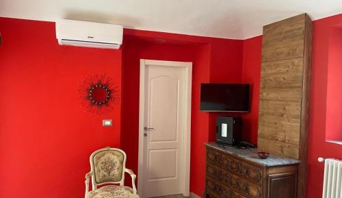 Deluxe Room (2 Adults + 1 Child)