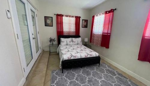 Double Room with Shared Bathroom