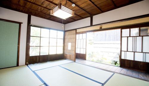 Japanese-Style Room