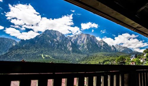 King Room with Balcony