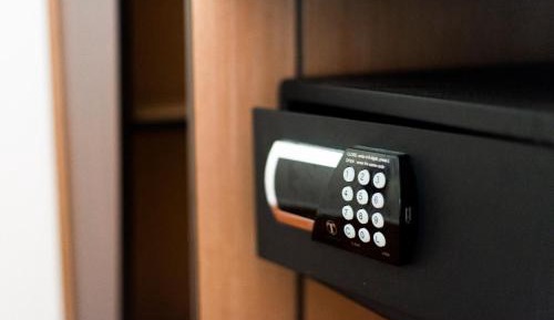 Two-Bedroom Deluxe Apartment