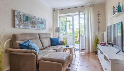 One-Bedroom Apartment with Terrace