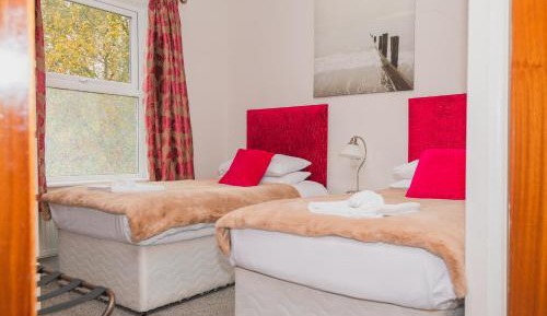 Standard Twin Room