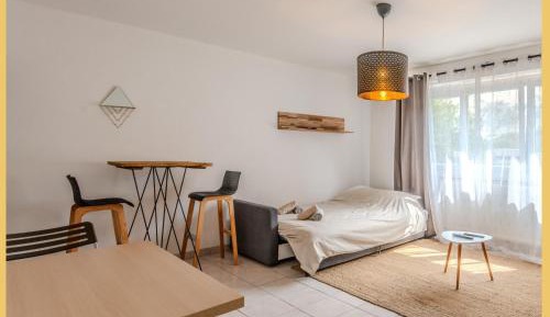 Studio Apartment