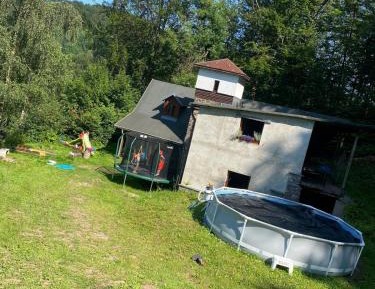 Family Room with Garden View