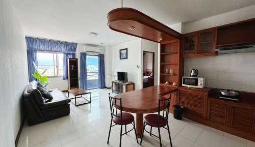Two-Bedroom Apartment with Mountain View