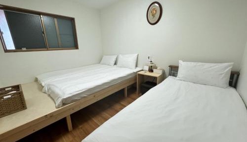 Triple Room with Shared Bathroom