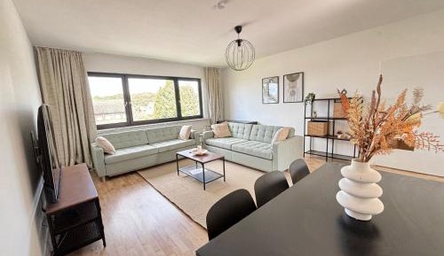 Three-Bedroom Apartment with Balcony
