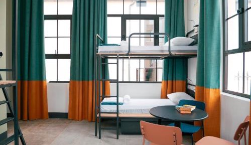 6-Bed Mixed Dormitory Room
