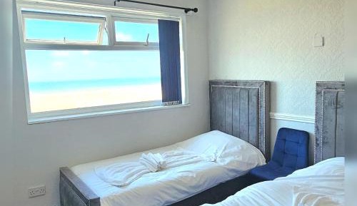 Twin Room with Sea View