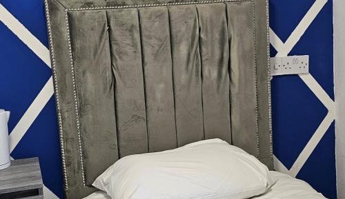 Standard Single Room with Shower