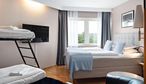 Queen Room
