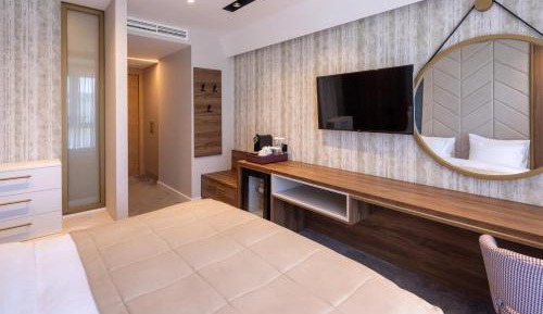 Standard King Room