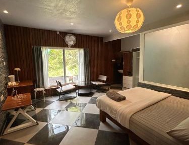 King Room with Mountain View