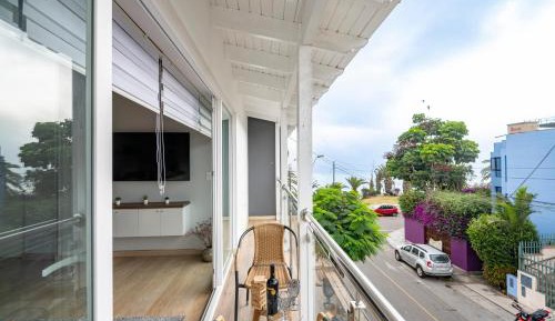 Apartment with Balcony